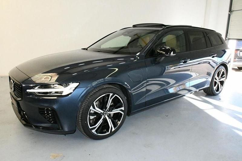 Gebraucht Volvo V60 Ultra 253 PS (186 kW) 2025 Denim blue (blau) Kombi