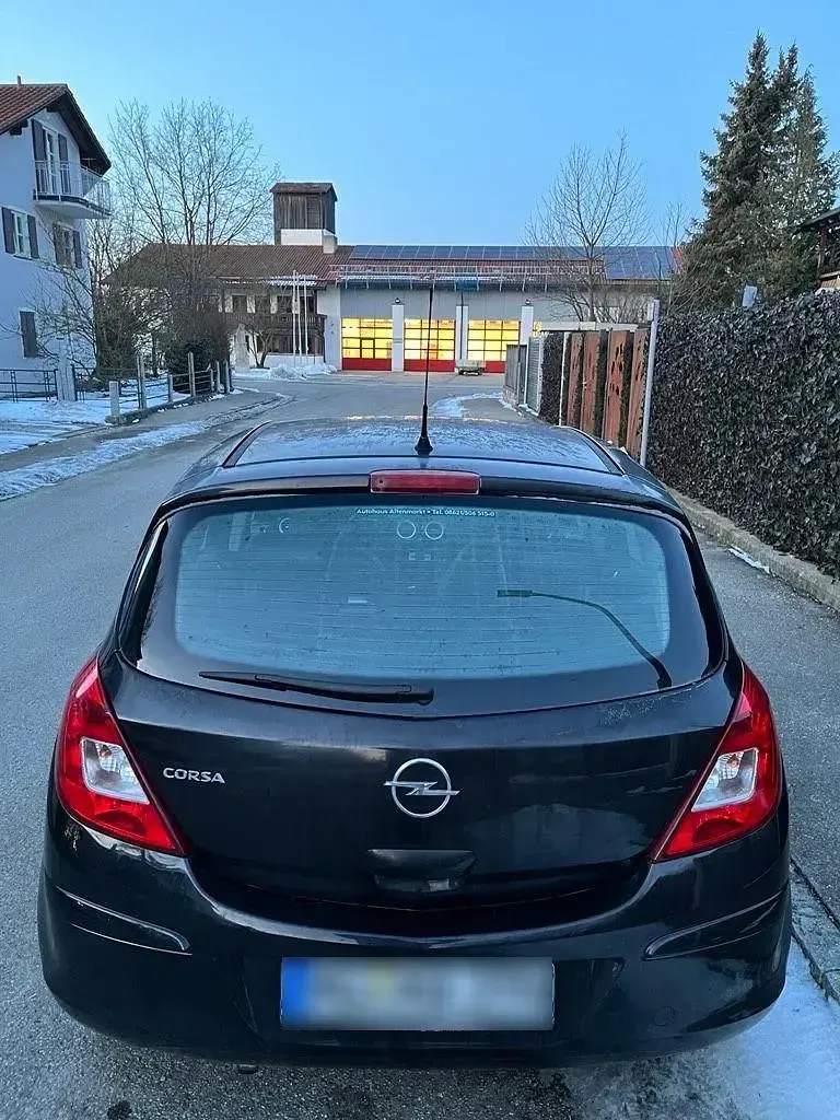 Gebraucht Opel Corsa 60 PS (44 kW) 2010 Schwarz Kleinwagen