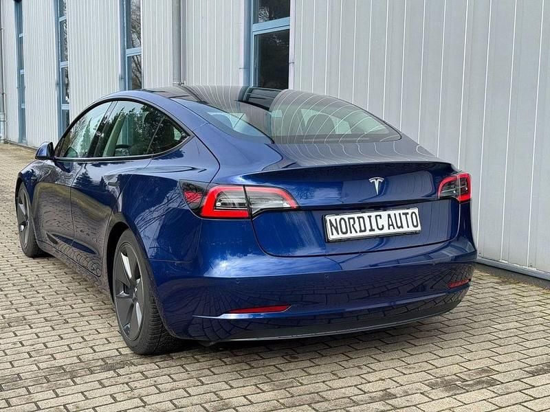 Gebraucht Tesla Model 3 Standard Range 239 kW (325 PS) 2022 Blau Limousine