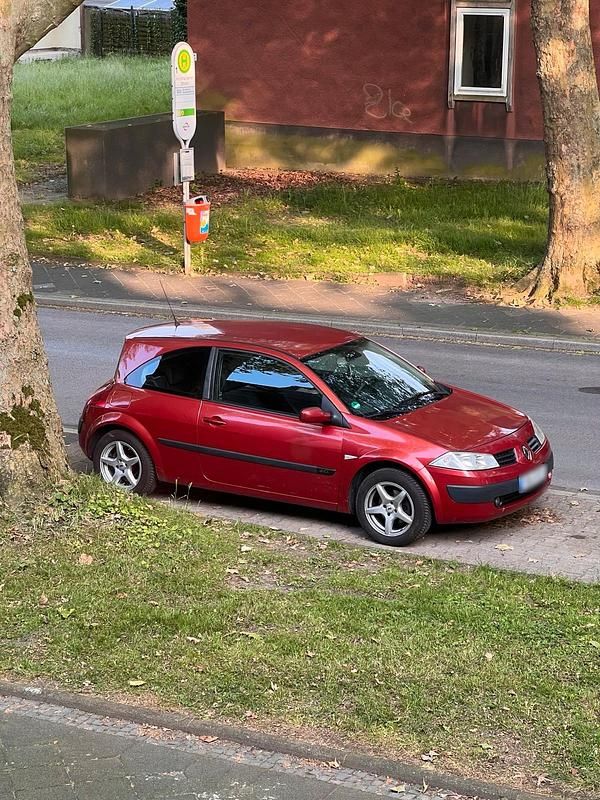 Gebraucht Renault Mégane II 105 PS (77 kW) 2005 Rot Coupé