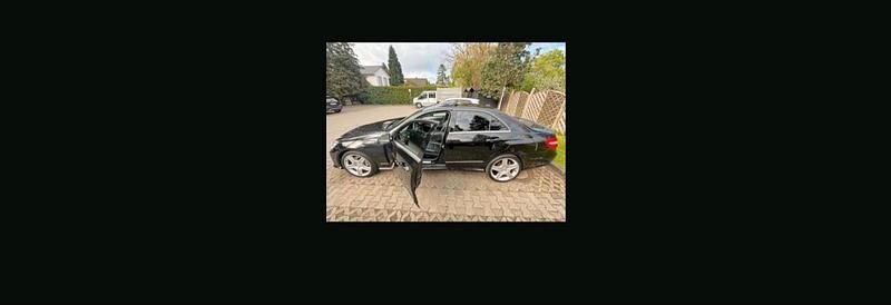 Gebraucht Mercedes E500 388 PS (285 kW) 2009 Schwarz Limousine