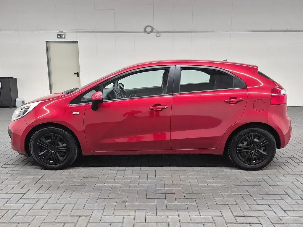 Gebraucht Kia Rio EX 86 PS (63 kW) 2013 Rot Limousine