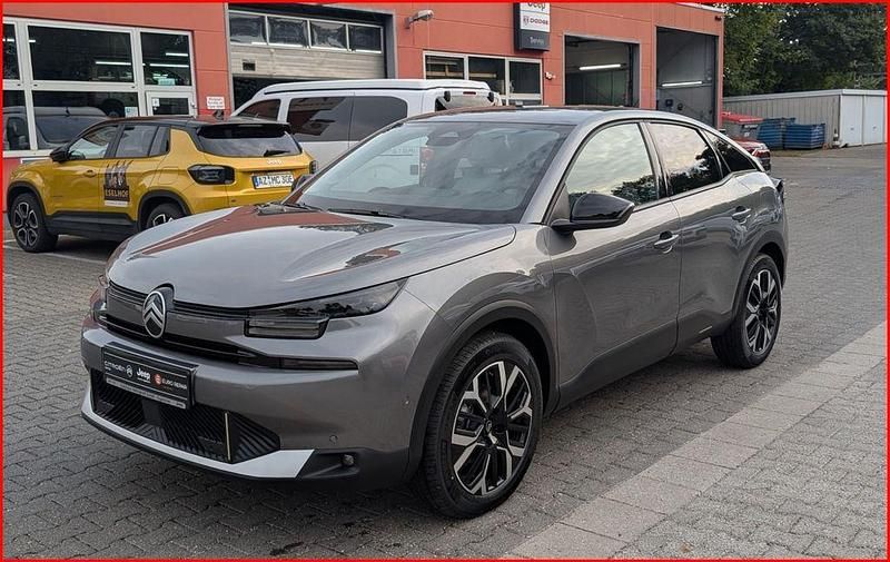Grau Neu 2025 Citroën C4 Limousine | 25.950 € (Etwas zu teuer) - Bild 1/4