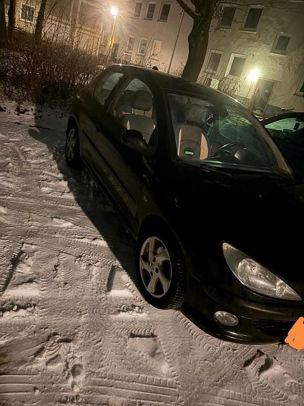 Gebraucht Peugeot 206 109 PS (80 kW) 2002 Schwarz Kleinwagen