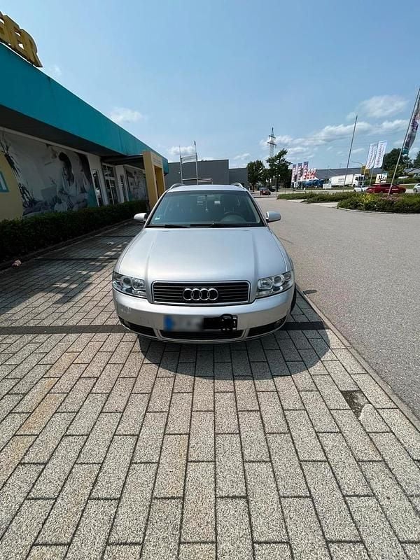 Gebraucht Audi A4 105 PS (77 kW) 2004 Grau Kleinwagen