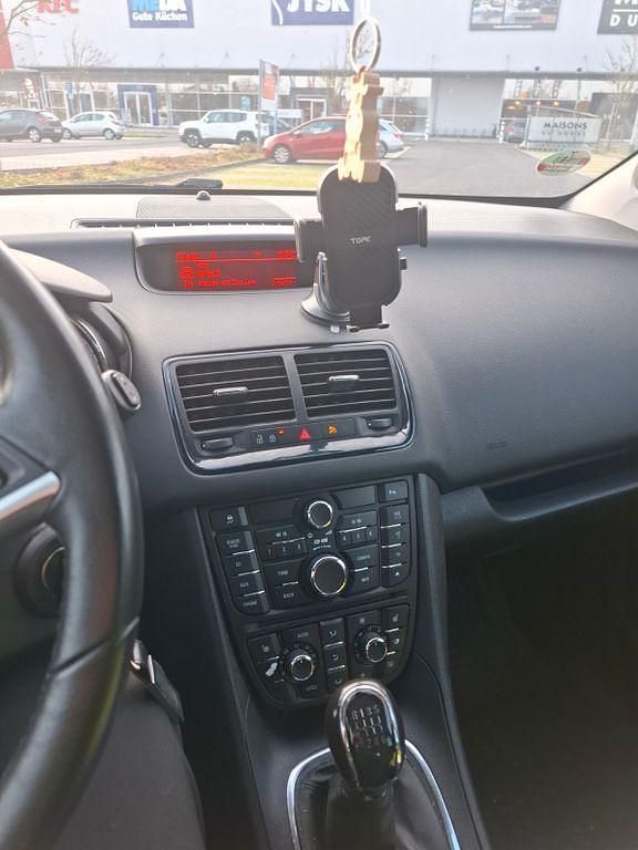 Gebraucht Opel Meriva Edition 140 PS (102 kW) 2011 Silber Van / Kleinbus