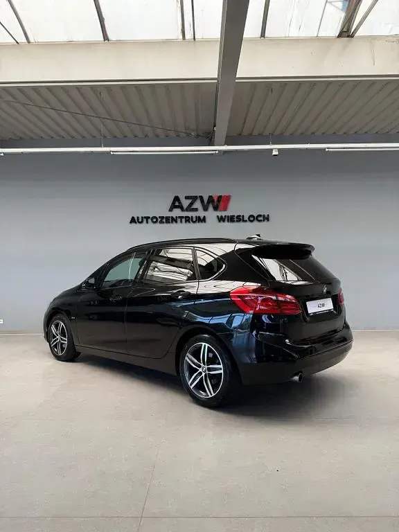 Gebraucht BMW 218 Active Tourer Sport Line 150 PS (110 kW) 2018 Schwarz Van / Kleinbus