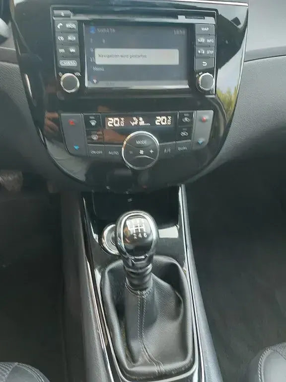 Gebraucht Nissan Pulsar Acenta 116 PS (85 kW) 2017 Grau Kleinwagen