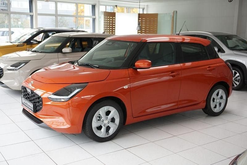 Neu Suzuki Swift 83 PS (61 kW) 2026 Orange Kleinwagen