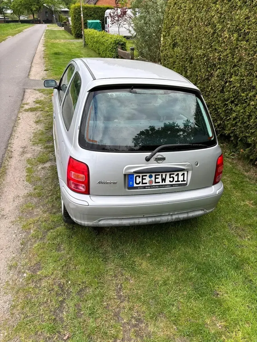 Gebraucht Nissan Micra 82 PS (60 kW) 2002 Silber Kleinwagen