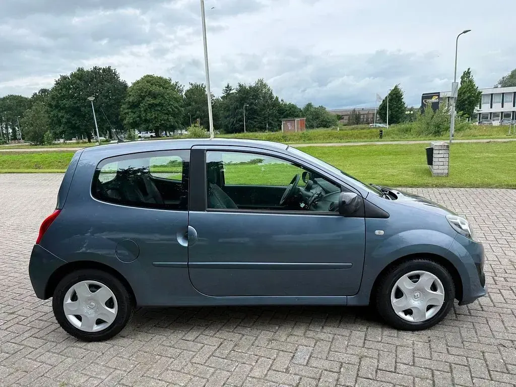 Gebraucht Renault Twingo Dynamique 75 PS (55 kW) 2011 Blau Kleinwagen