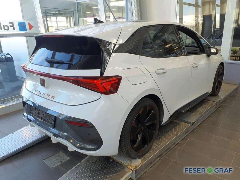 Gebraucht Cupra Born 150 kW (204 PS) 2024 Glacial white metallic Kleinwagen