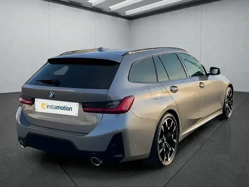Gebraucht BMW 330 286 PS (210 kW) 2024 Grau Kombi