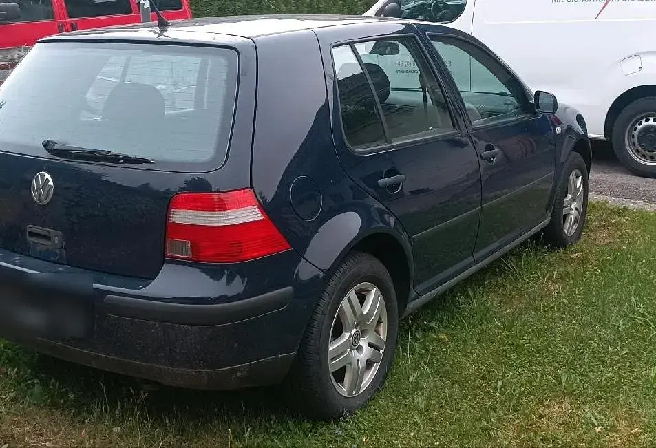 Gebraucht VW Golf IV 75 PS (55 kW) 2003 Blau Limousine