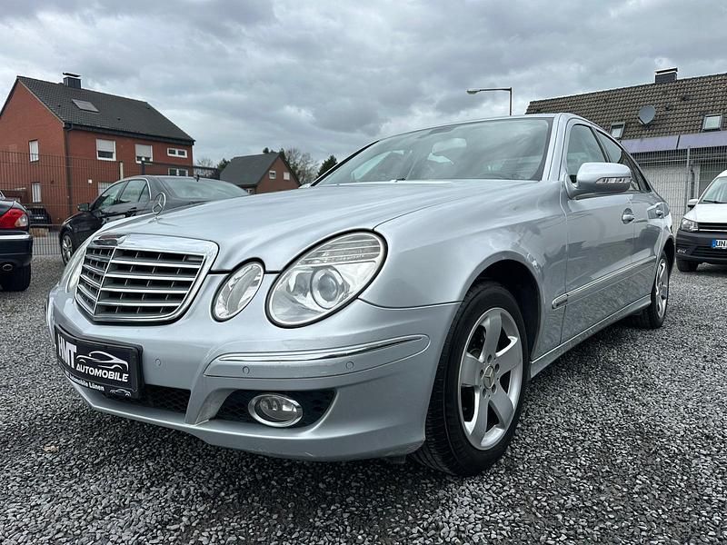 Gebraucht Mercedes E200 184 PS (135 kW) 2006 Iridiumsilber  metalliclack Limousine