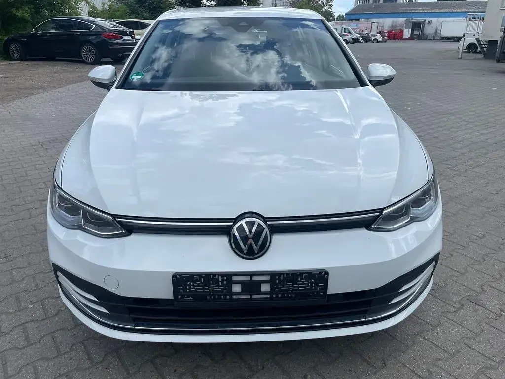 Gebraucht VW Golf VII Style 150 PS (110 kW) 2021 Weiß Kleinwagen