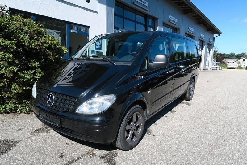 Schwarz Gebraucht 2008 Mercedes Vito Van / Kleinbus | 10.115 € (Teuer) - Bild 1/4