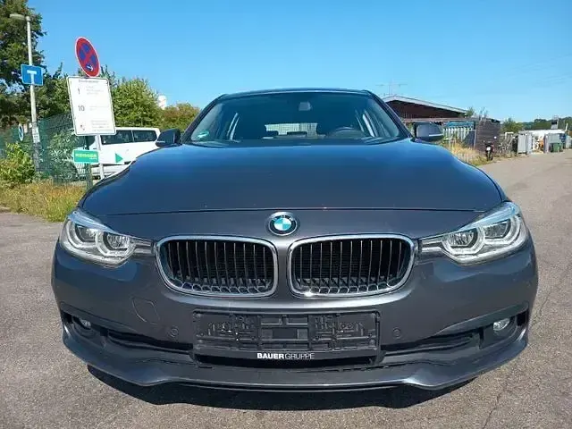 Gebraucht BMW 320 Performance 190 PS (139 kW) 2015 Grau Kombi