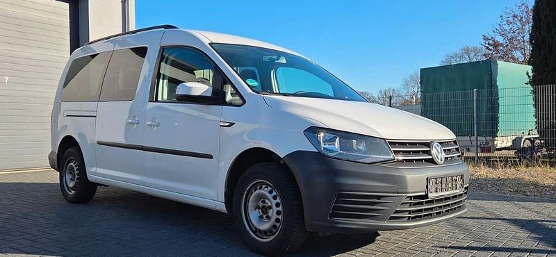 Gebraucht VW Caddy Maxi Trendline 102 PS (75 kW) 2019 Weiß Van / Kleinbus