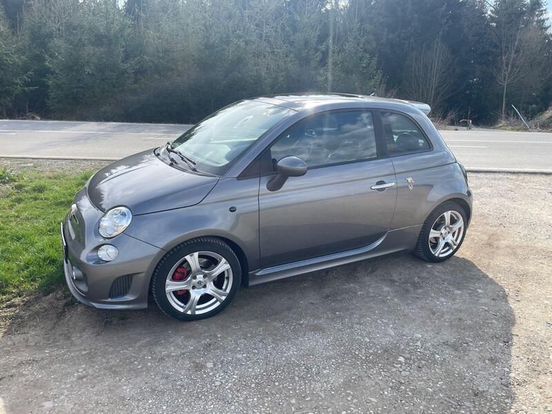 Grau Gebraucht 2016 Abarth 595 Kleinwagen | 13.600 € (Fairer Preis) - Bild 1/4