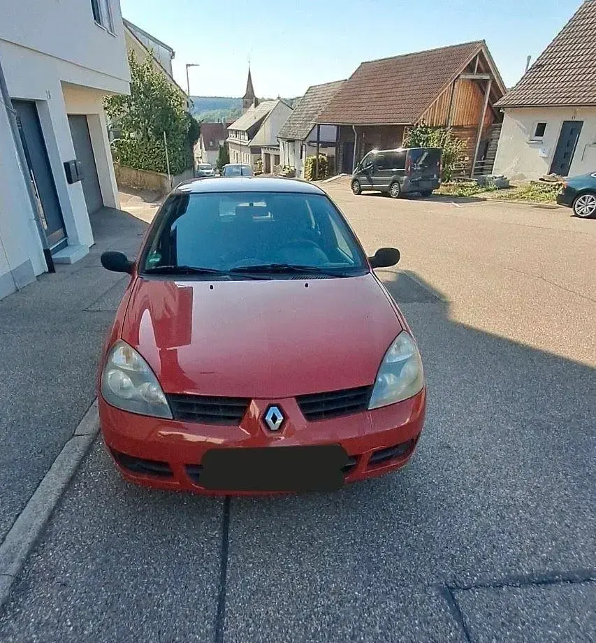 Gebraucht Renault Clio II Campus 58 PS (42 kW) 2006 Rot Limousine