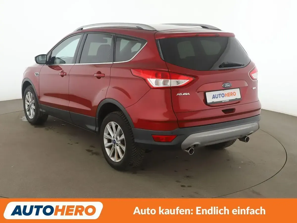 Używany Ford Kuga Titanium 150 KM (110 kW) 2016 Czerwony SUV