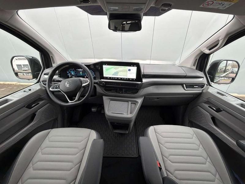 Neu VW T7 Style 170 PS (125 kW) 2026 Midnight black metallic Van