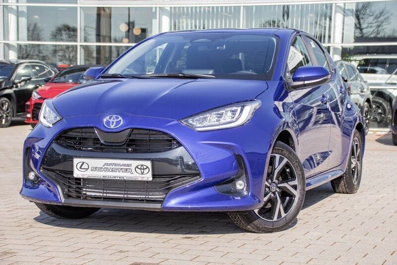 Juniper blue metallic Neu 2025 Toyota Yaris Hybrid Comfort Kleinwagen | 23.480 € (Guter Preis) - Bild 1/4