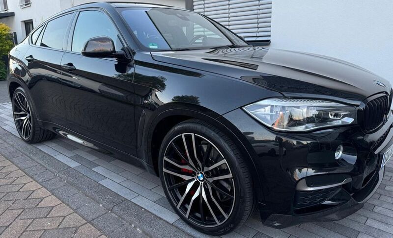Schwarz Gebraucht 2016 BMW X6 M50 Performance SUV | 39.990 € (Guter Preis) - Bild 1/4
