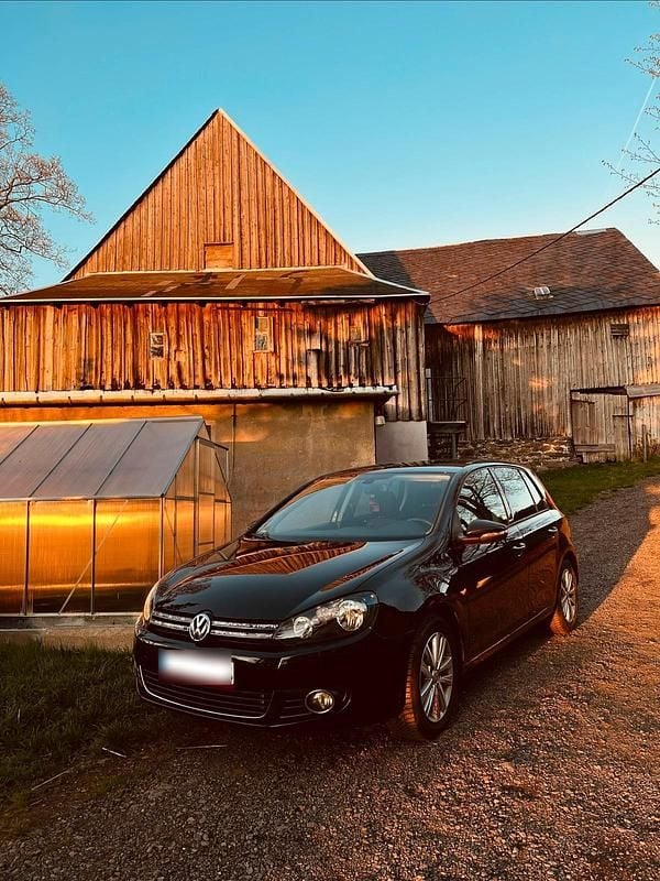 Gebraucht VW Golf VI Style 125 PS (91 kW) 2011 Schwarz Kleinwagen