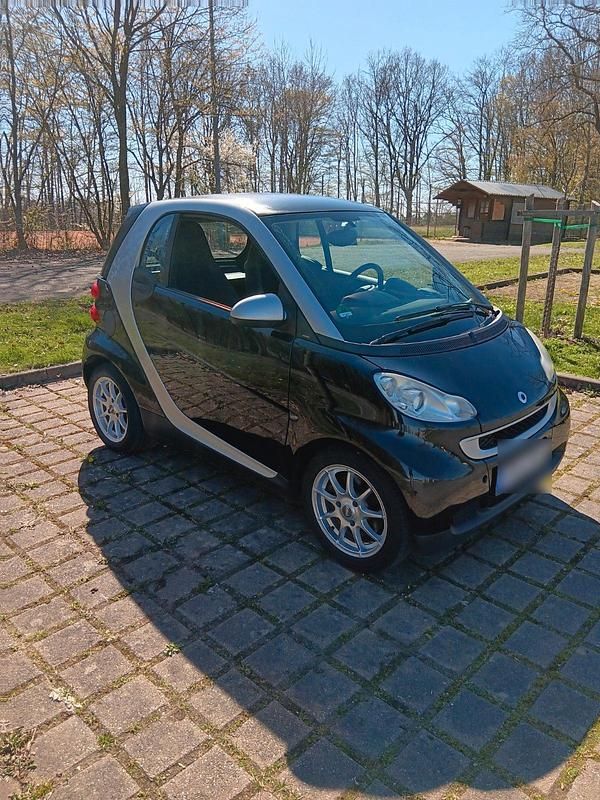 Gebraucht Smart ForTwo Coupé 71 PS (52 kW) 2009 Schwarz Coupé