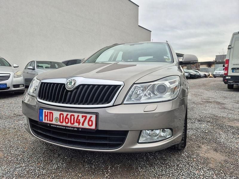 Gebraucht Skoda Octavia Impuls Edition 160 PS (117 kW) 2010 Beige Kombi