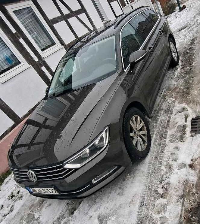 Gebraucht VW Passat 150 PS (110 kW) 2015 Braun Kombi