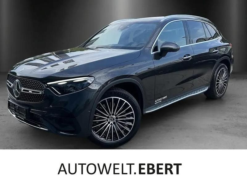 Lack graphitgrau Gebraucht 2024 Mercedes GLC300 AMG SUV | 76.990 € - Bild 1/4
