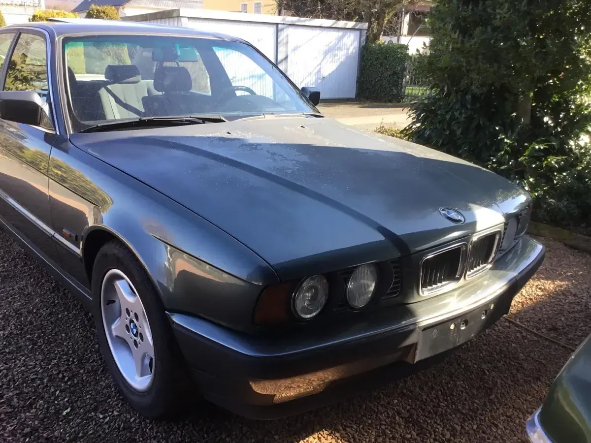 Gebraucht BMW 524 115 PS (84 kW) 1989 Limousine