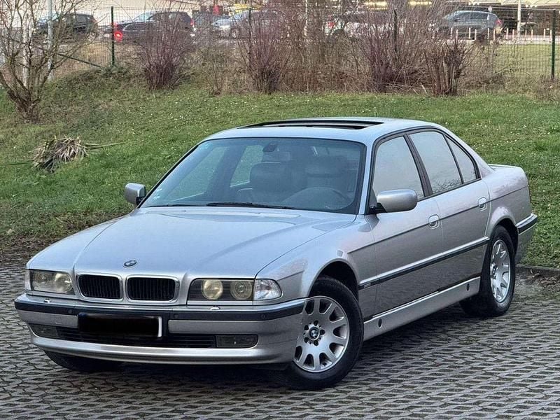 Silber Gebraucht 1997 BMW 735 Sport Line Limousine | 6.000 € (Guter Preis) - Bild 1/4