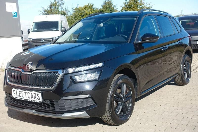 Schwarz Gebraucht 2021 Skoda Kamiq Ambition SUV | 21.940 € (Fairer Preis) - Bild 1/4