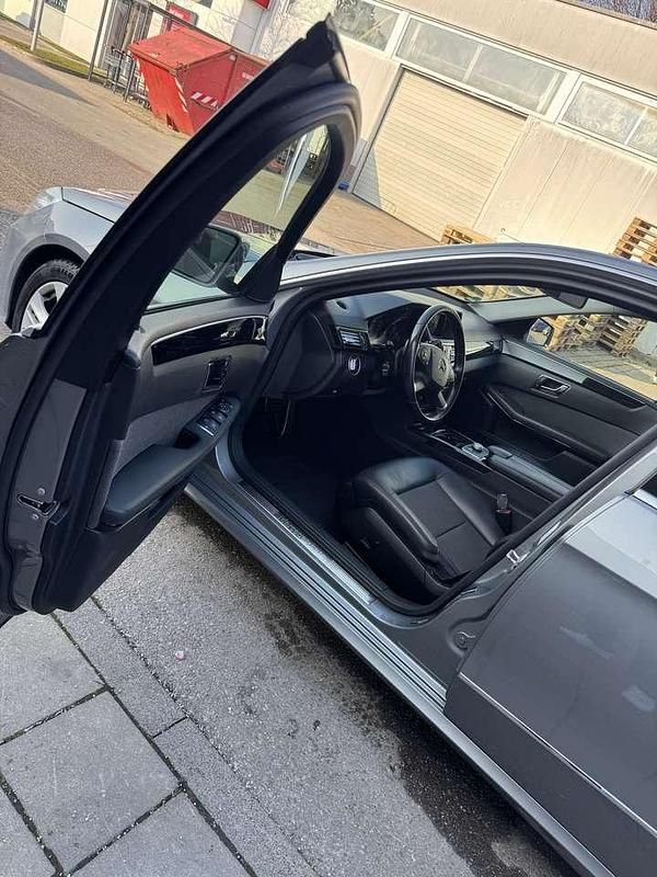 Gebraucht Mercedes E300 Avantgarde 231 PS (169 kW) 2011 Limousine