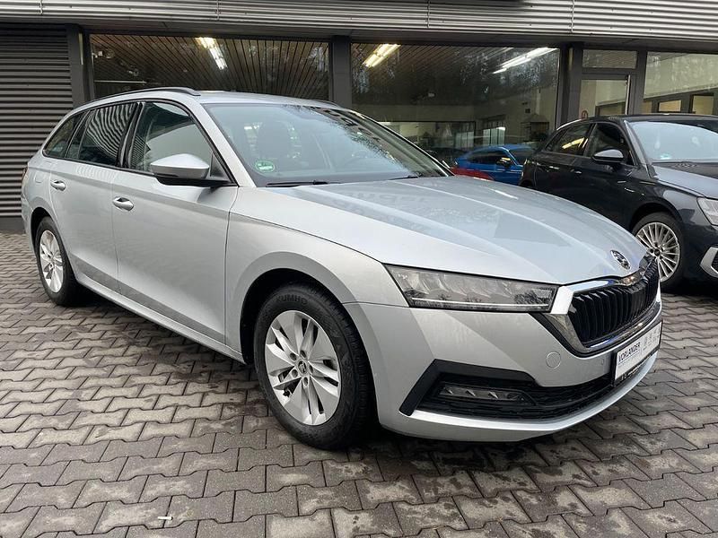 Gebraucht Skoda Octavia Ambition 110 PS (80 kW) 2024 Silber Kombi