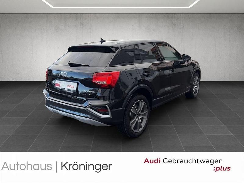 Neu Audi Q2 Advanced 116 PS (85 kW) 2025 Schwarz SUV