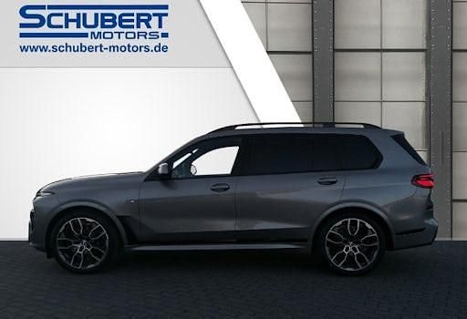 Neu BMW X7 Shadowline 352 PS (258 kW) 2026 Grau SUV