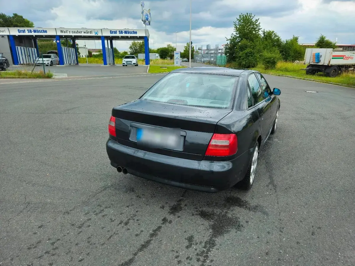 Gebraucht Audi S4 Basis 265 PS (194 kW) 1998 Schwarz Limousine