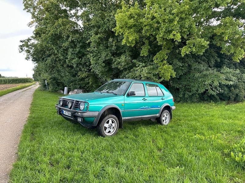 Grün Gebraucht 1992 VW Golf Country Kleinwagen | 14.880 € - Bild 1/4