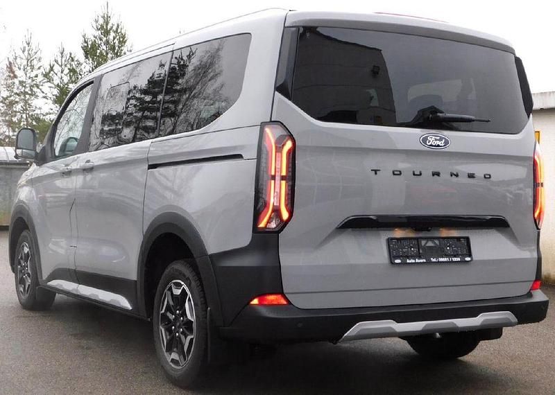 Neu Ford Tourneo Active 170 PS (125 kW) 2026 Grau Van / Kleinbus