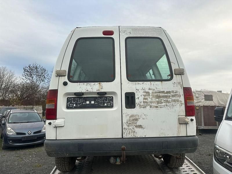 Gebraucht Peugeot Expert 69 PS (50 kW) 2002 Weiß Van