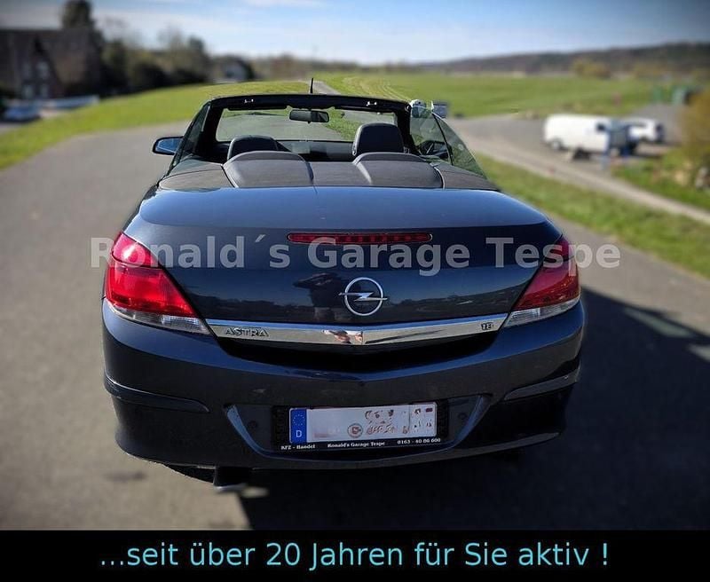 Gebraucht Opel Astra Cabriolet Edition 140 PS (102 kW) 2006 Blau Cabrio