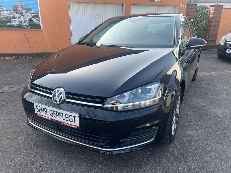 Gebraucht VW Golf VII Highline 125 PS (91 kW) 2017 Schwarz Limousine