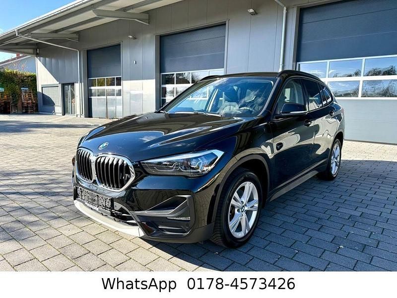 Schwarz Gebraucht 2021 BMW X1 Advantage SUV | 16.500 € (Guter Preis) - Bild 1/4