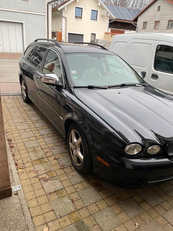 Second-hand Jaguar X-type 146 CP (107 kW) 2008 Negru Break