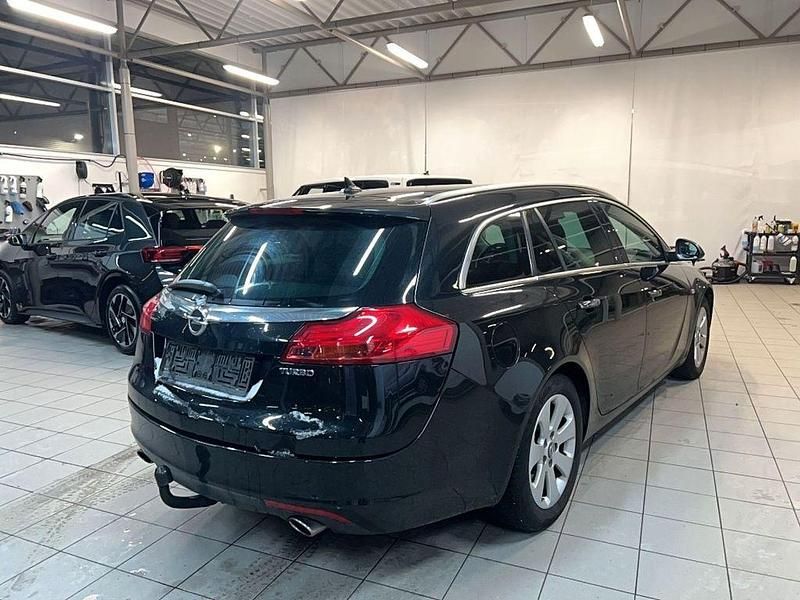 Gebraucht Opel Insignia Sport 220 PS (161 kW) 2010 Kombi